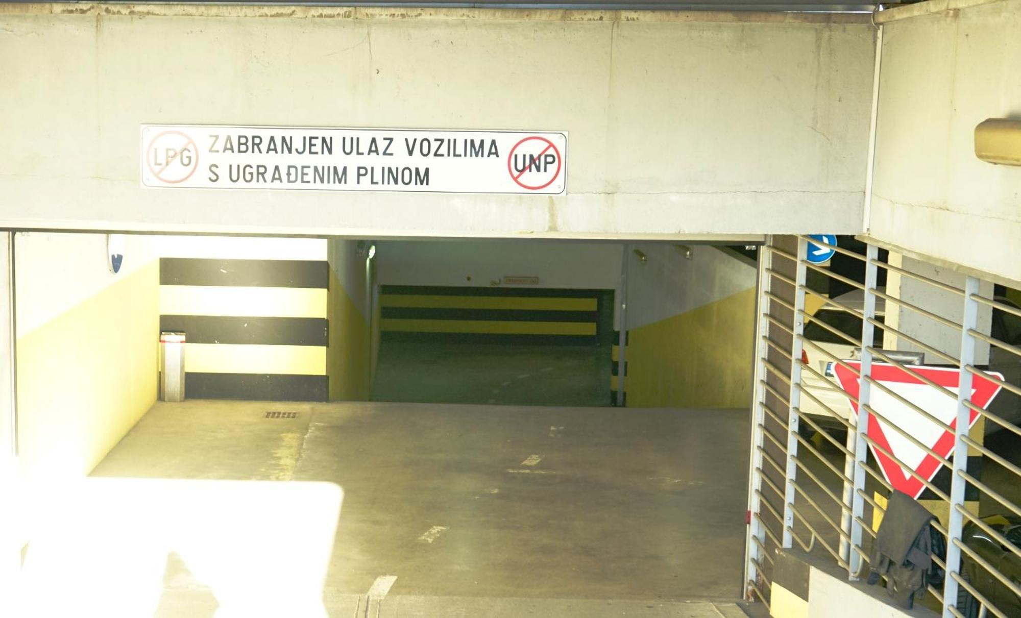 Bura2 , With Private Parking In The Garage Apartman Split Kültér fotó